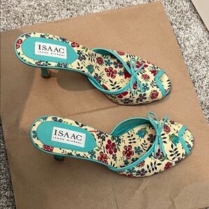 Isaac Mizrahi Cream Floral Slide Heels with Turquoise Trim